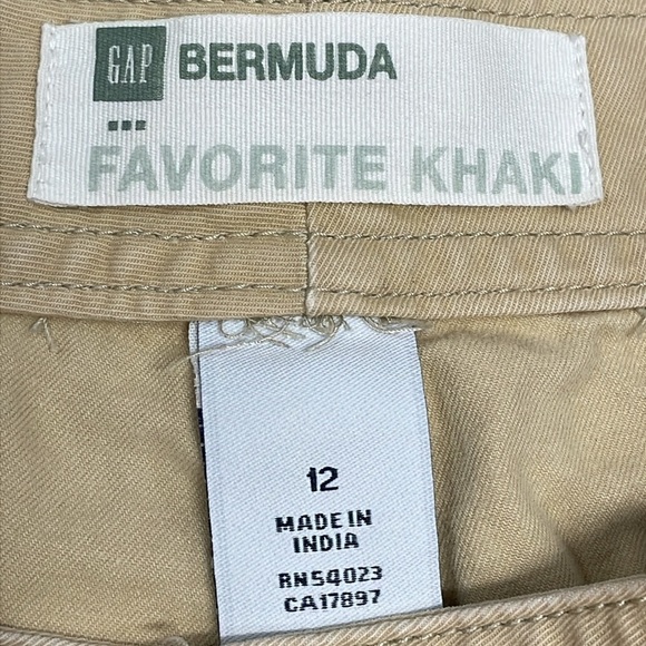 Gap Bermuda Favorite Khaki Shorts 12 - Picture 7 of 11
